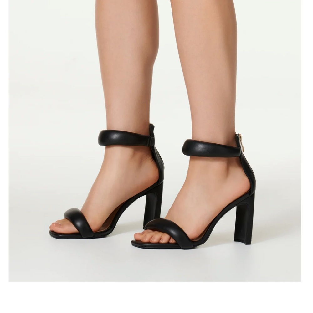 Therapy - Sasha Black Heel - Size 10 - Picture 1 of 4